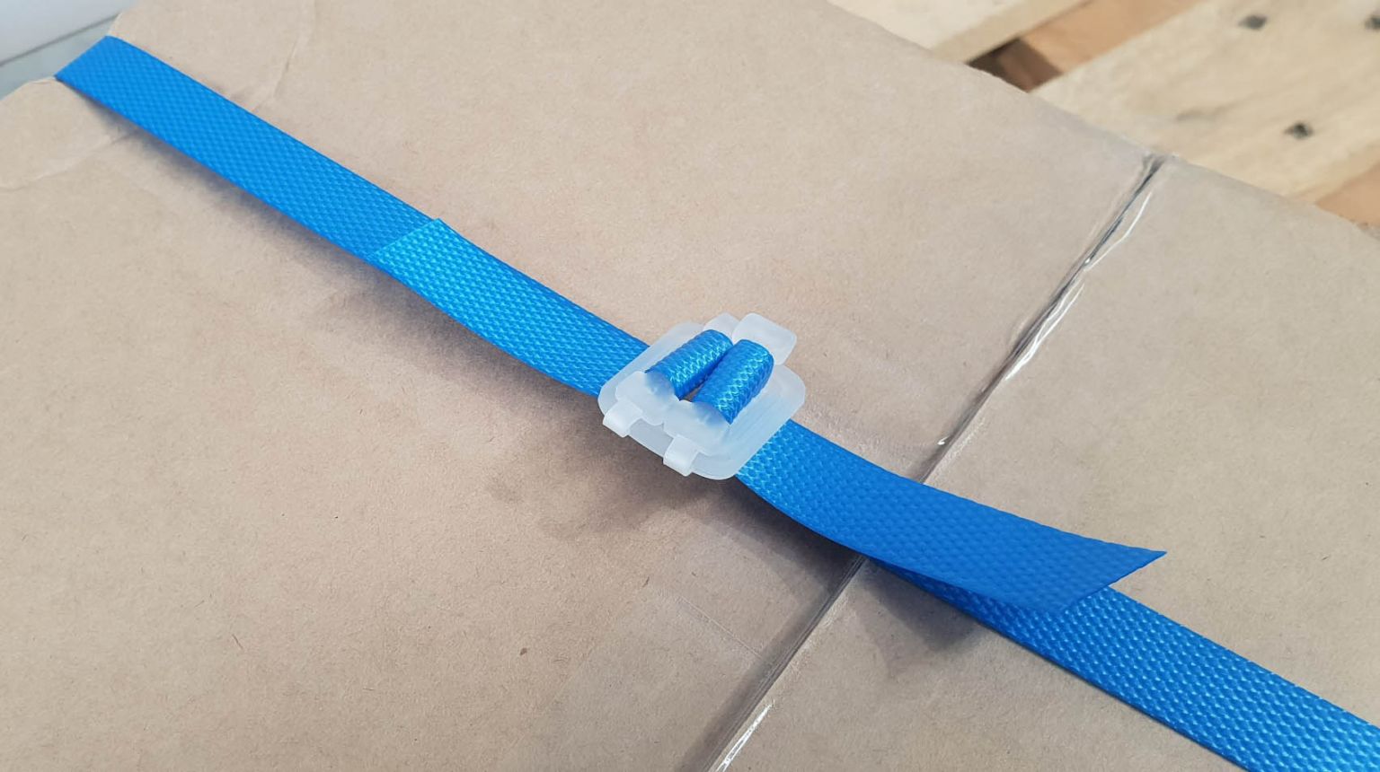 15MM x 1000M BLUE PLASTIC HAND STRAPPING Melbourne Packaging Supplies P/L