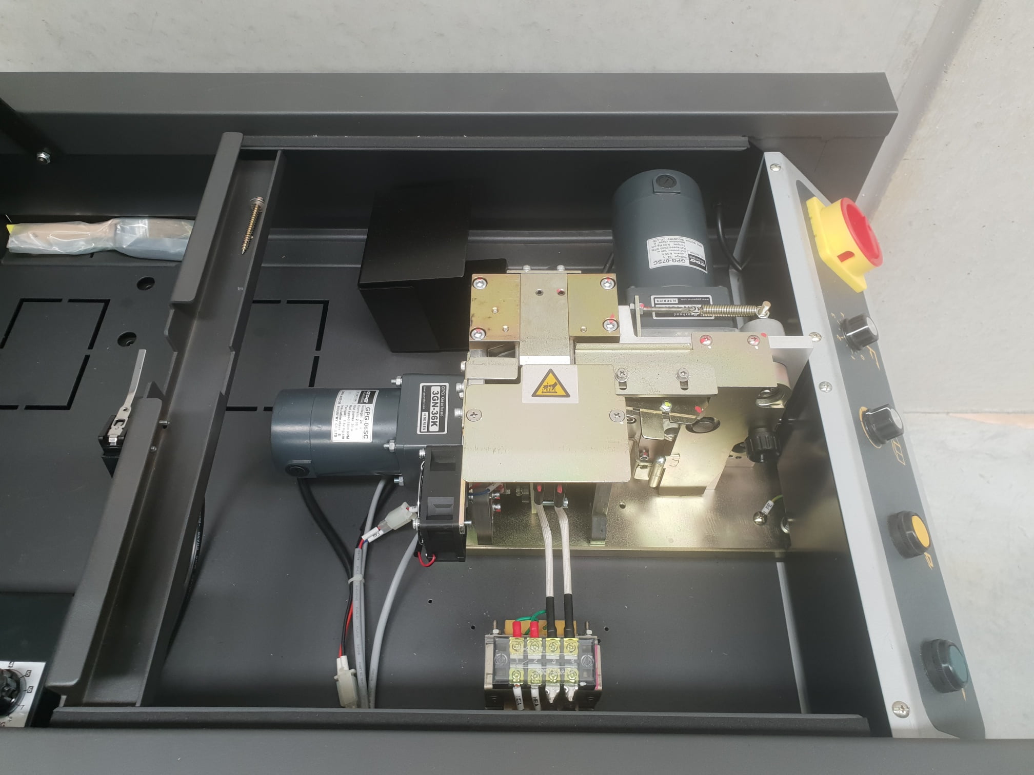 direct-drive-semi auto